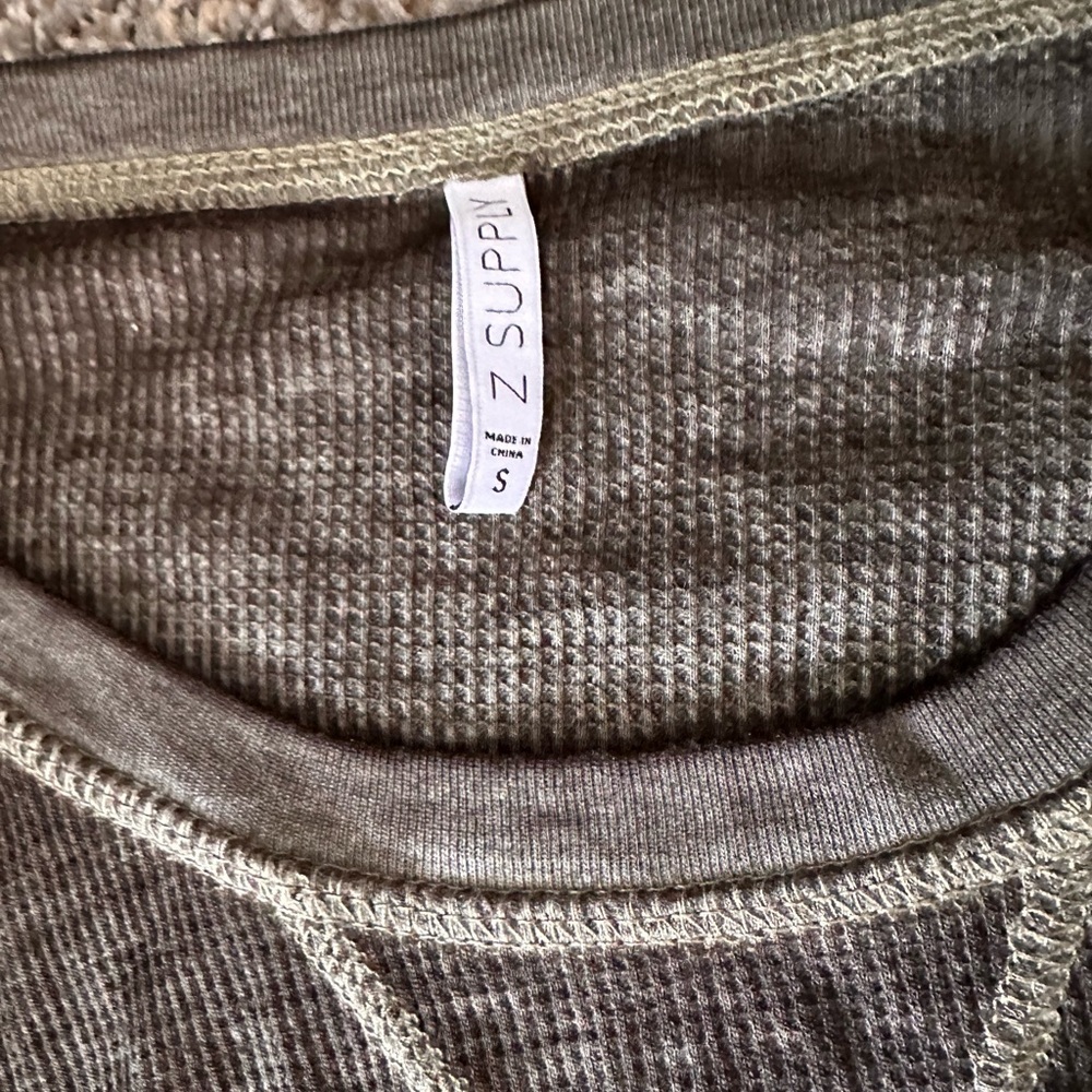 X Supply Emerson Thermal Olive Green Small - Picture 3 of 3